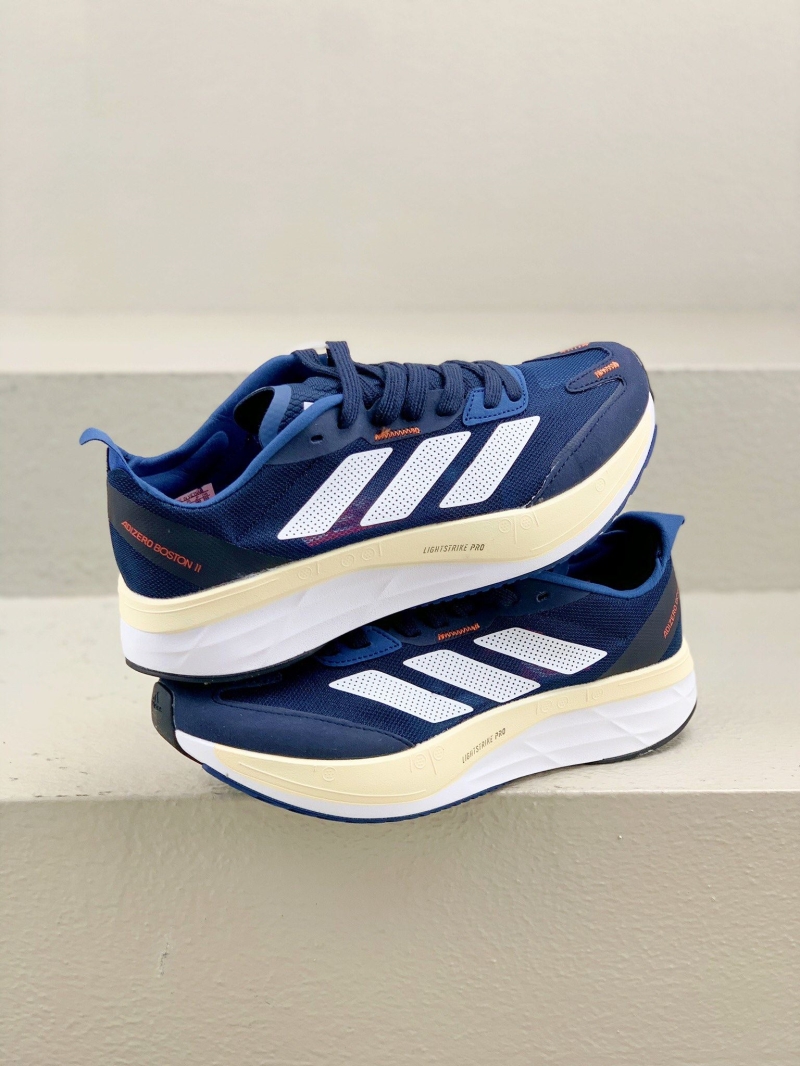 Adidas Sneakers